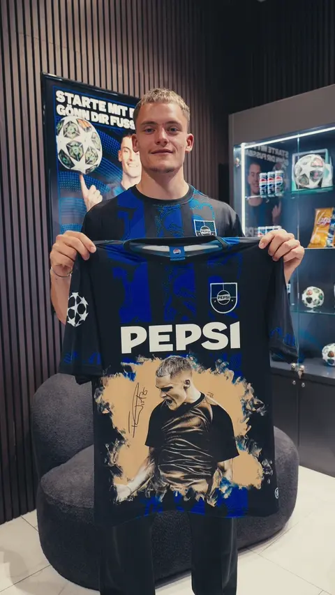 Pepsi x Champions League - Transition